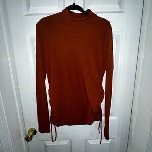 White Birch Ribbed Turtleneck with Rougged Sides